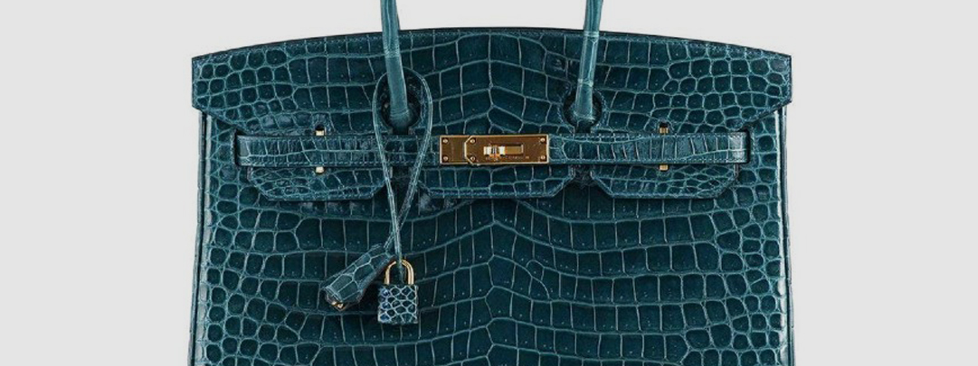 Jasper52 sale carrying dozens of designer bags April 1